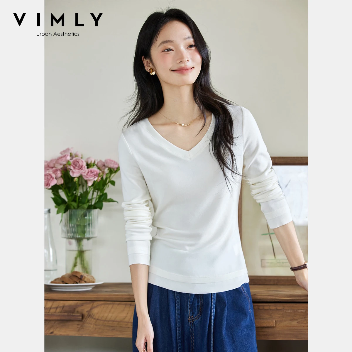 

VIMLY Solid Long Sleeve T-shirts Autumn Woman 2025 Vintage New V-neck Knitted Slim Fitting Female Tops Women's Clothing A2009