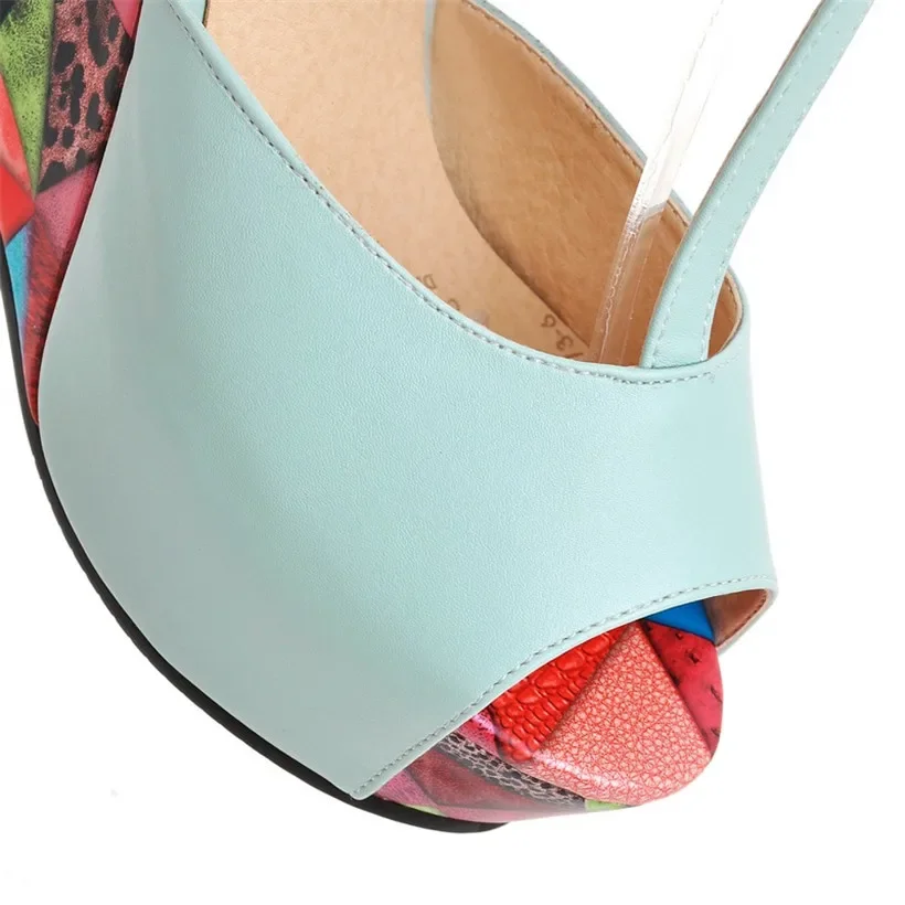 Big Size Women Platform Wedge Sandals Geometric Print High Thick Heels Pink Blue Casual Party T-Strap Lady Summer Peep Toe Shoes