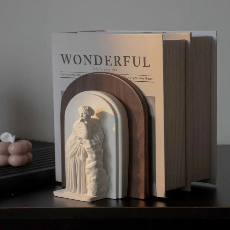 Solid wood book stand creative portrait book holder French decorative bookshelf bedroom living room foyer soft decoration