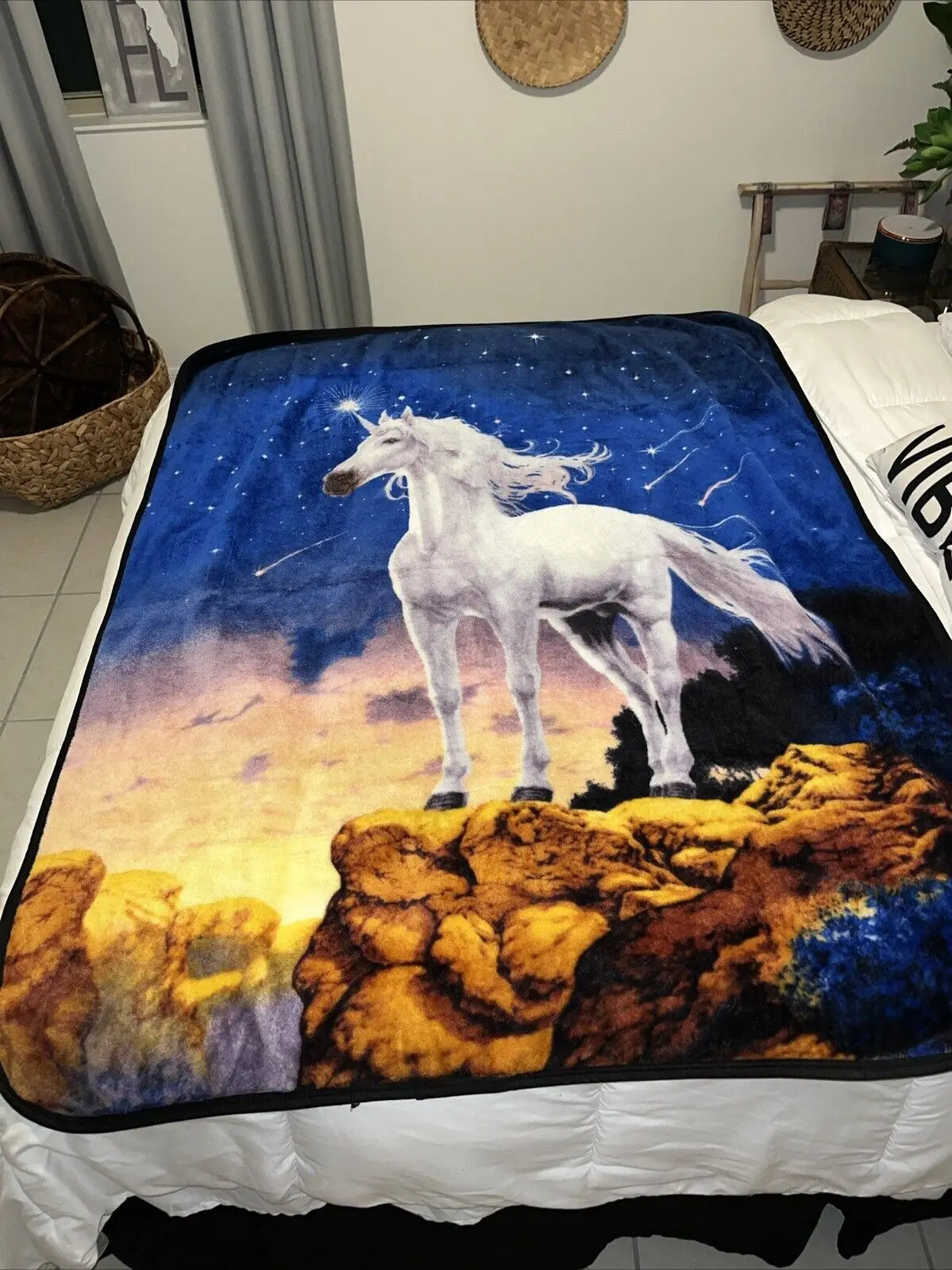 

Unicorn Wild FrontierPlush Throw Blanket Heartland Plush Throw. 48x60