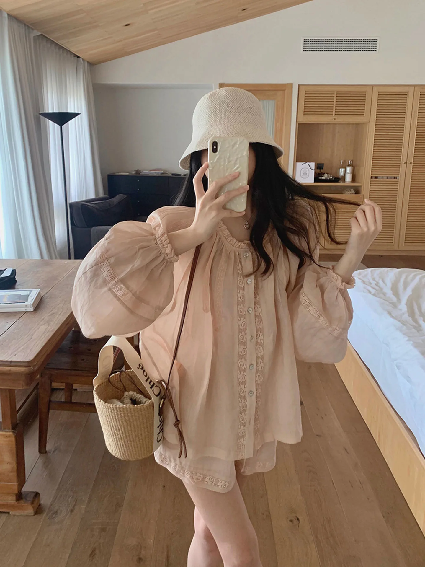 

Lightweight Soft Linen Lace Doll Shirt Set Shorts Top Early Summer White Flower Design Comfortable Loose Fit Long Sleeve roun...