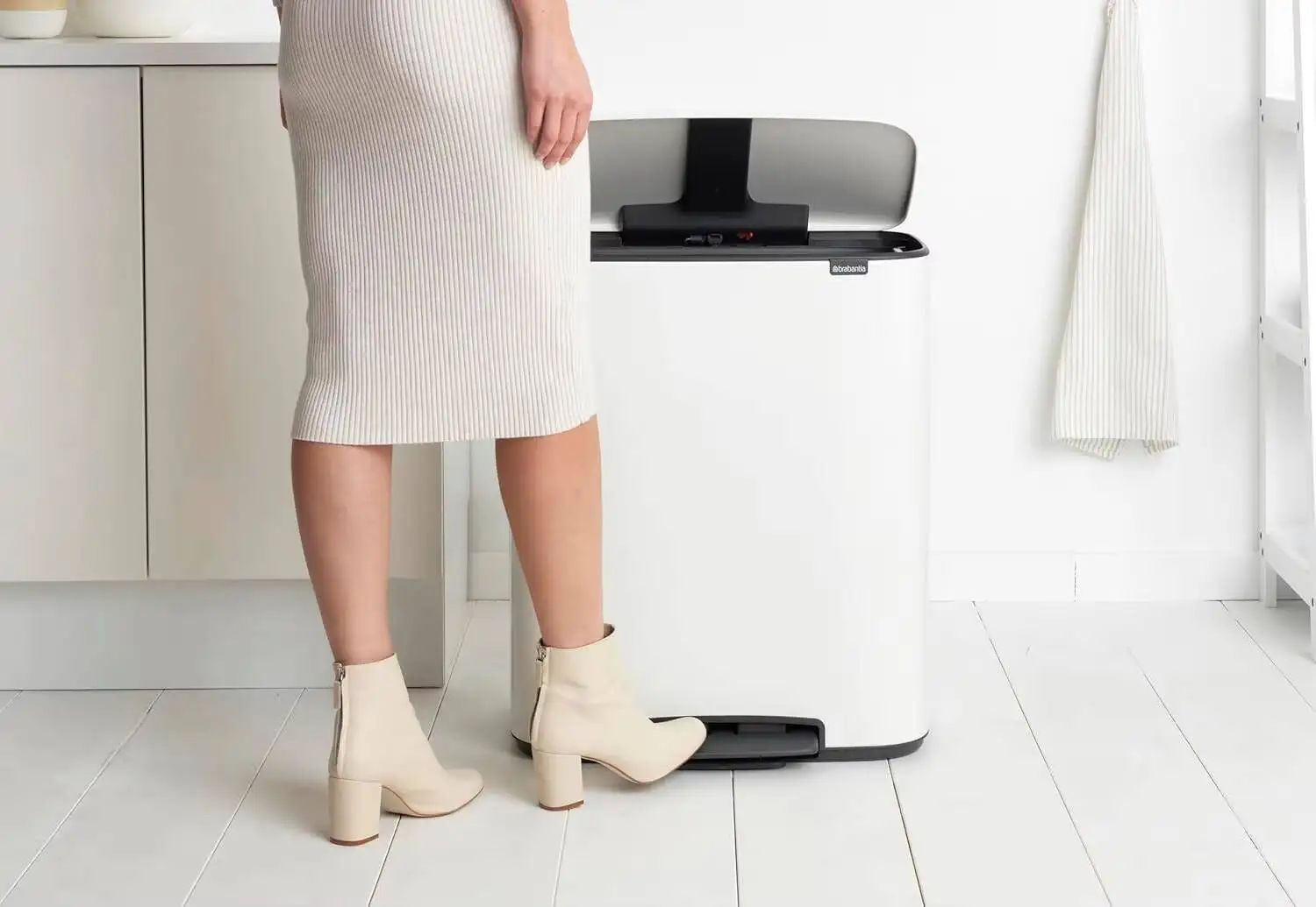 ถังขยะแบบเหยียบ Brabantia Bo -ถังขยะขนาด 2 x 8 แกลลอน (สีขาว) ถังขยะ/รีไซเคิล ช่องถอดได้