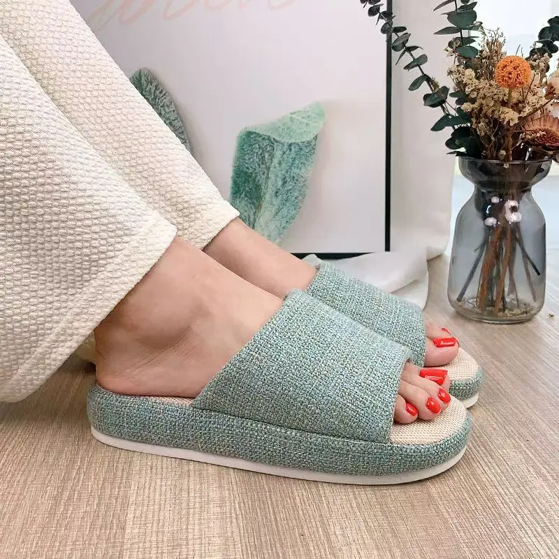 

2025 new linen slippers for women, simple, home, silent, breathable, anti-slip, lightweight, thick-soled, all-season sandals