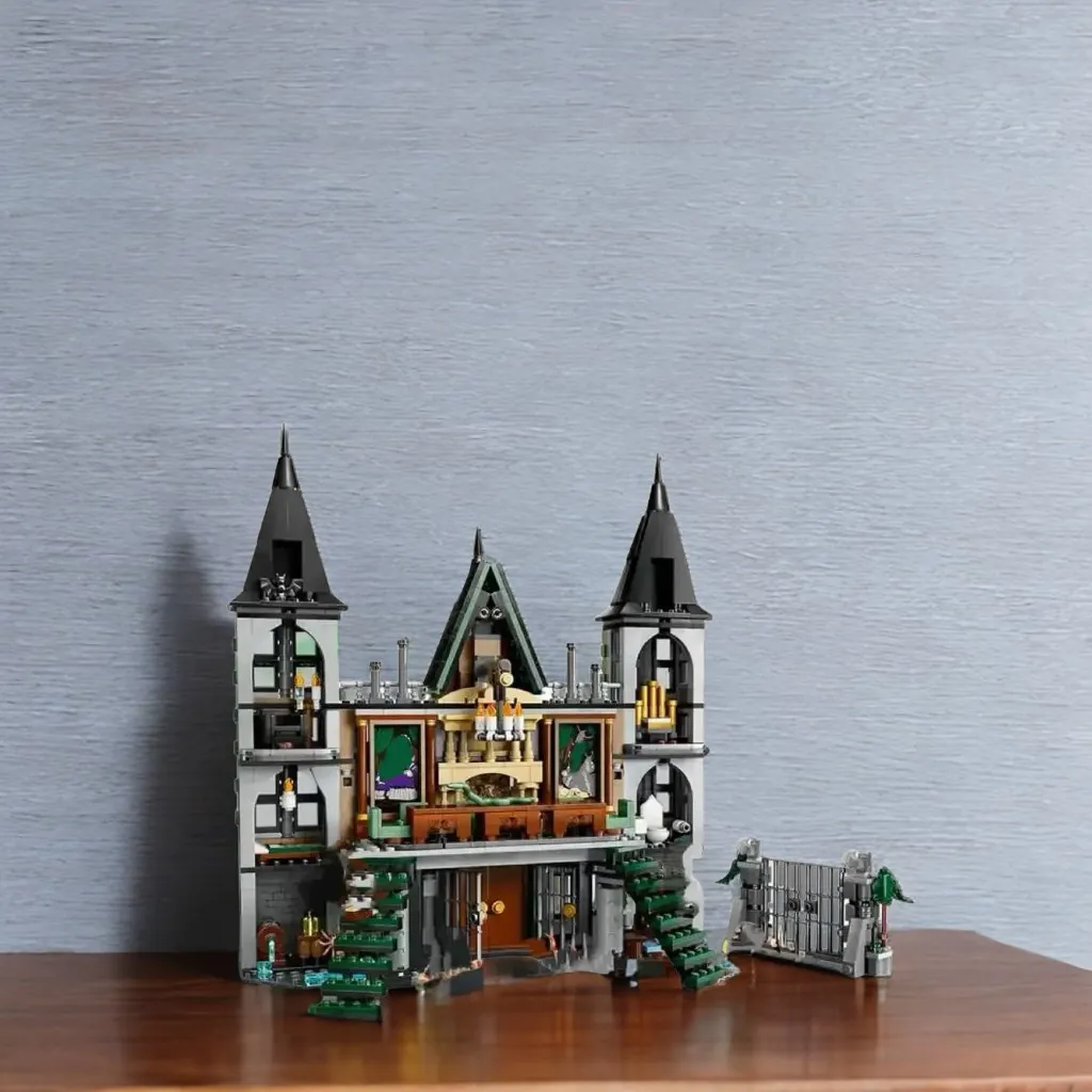 

The new MOC Malfoy Manor Modular Building Birthday Gift creative building blocks Toys for children and adults