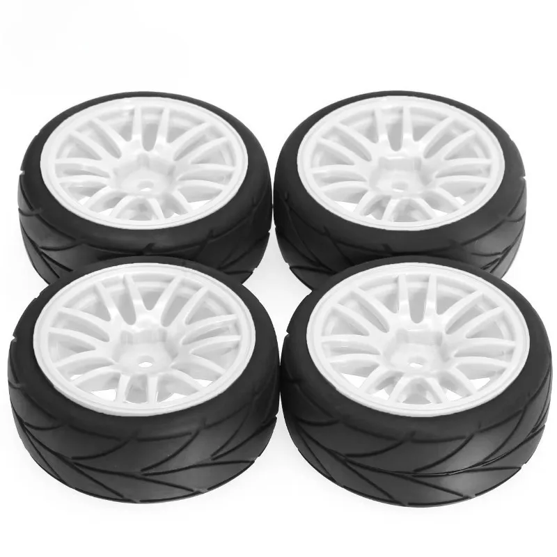 ยางล้อขนาด 65 มม. พร้อมดุมล้อขนาด 12 มม. ทำจากยางทนทาน สำหรับรถ RC ขนาด 1/10 1/12 1/14 ใช้ได้กับรถแข่ง Wltoys 144001