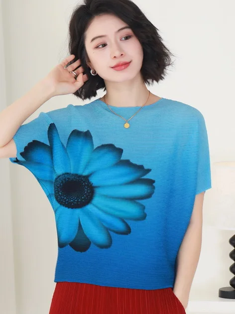 مياكي مطوي تي شيرت Plisse عباد الشمس المرأة بلايز أضعاف الخفافيش كم طباعة الطية بسيطة قصيرة الأكمام الطيات تي شيرت المرأة