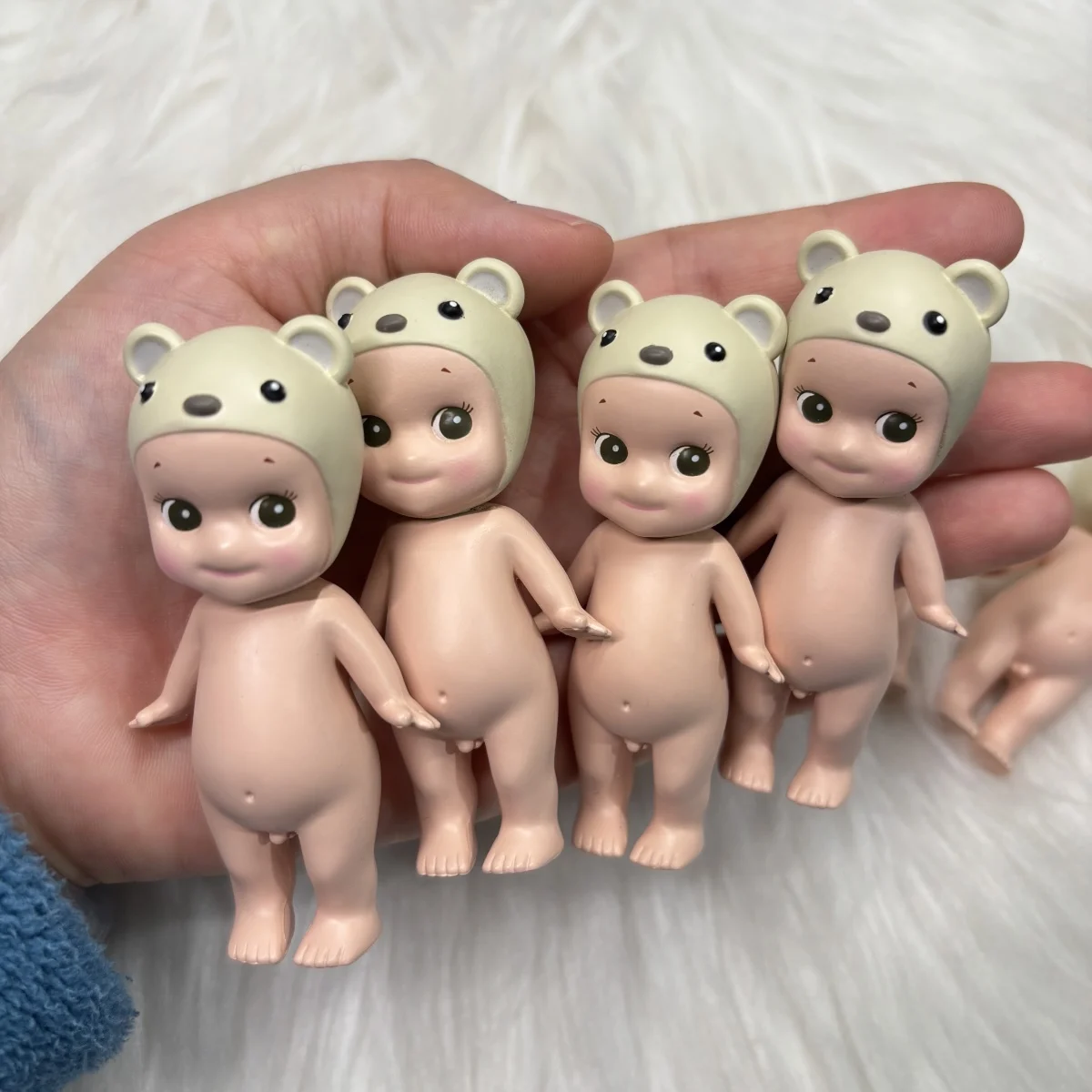 

sonny angel Mini Figure White Bear in the 2005 version of the animal series Ver.2 No box No bag