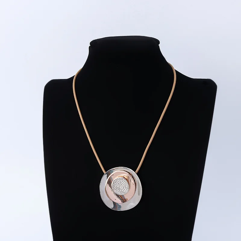 Vintage Woman Statement Necklace Geometric Big Round Crystal Pendant Necklaces Sweater Chain Fashion Jewelry Gift For Girl