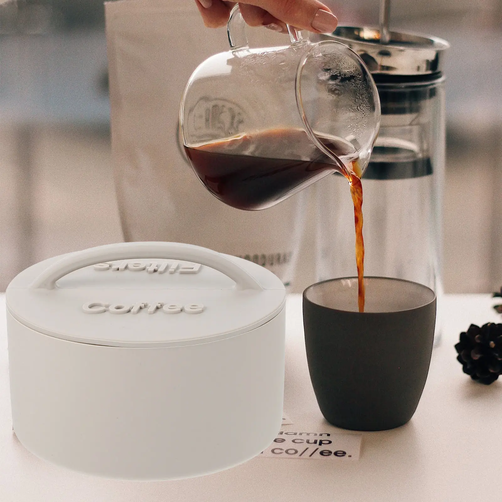 

Coffee Filter Paper Rack Sturdy Breakproof Container with Lid for Kitchen Countertop and Cafe Use Silicone Storage Box