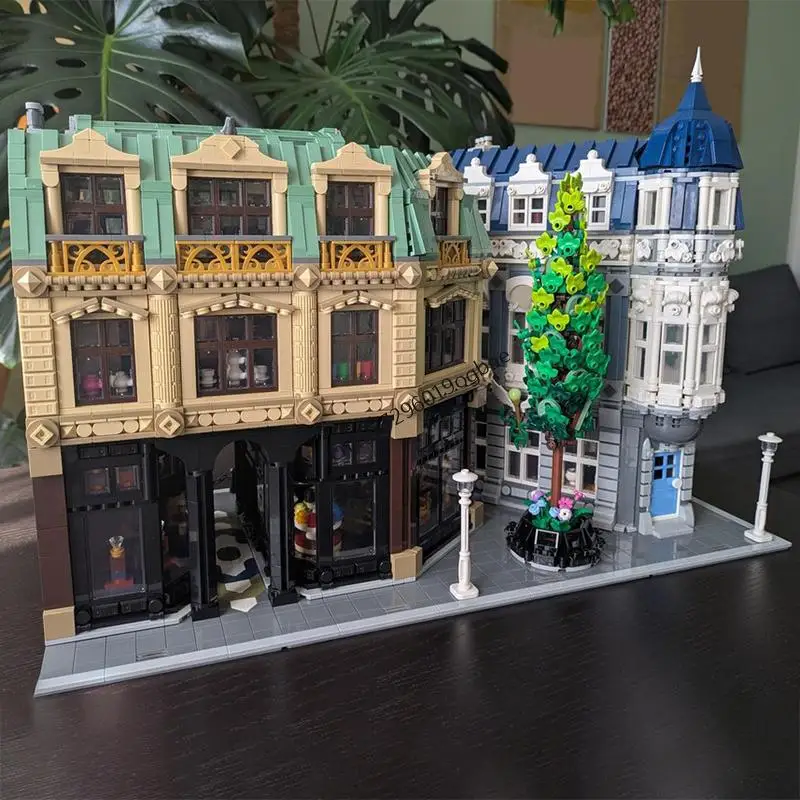 10507PCS City Hot Selling Street View Moc Old town center Pharmacy coffee shop model DIY creative ideas Toy Assembly Puzzle Gift