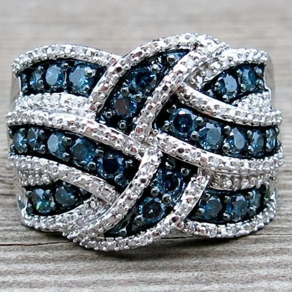 Hot-selling sapphire rings for European and American women, electroplated and diamond-encrusted direct sales