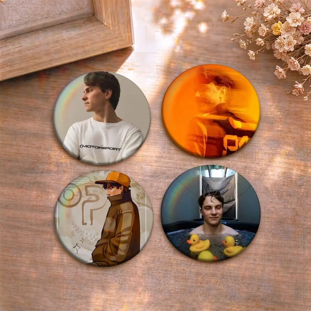 Hot Racer Oscar Piastri 81  Tin badges in 25/32/44/58/75mm, brooch pins for accessories & gifts,Souvenir.