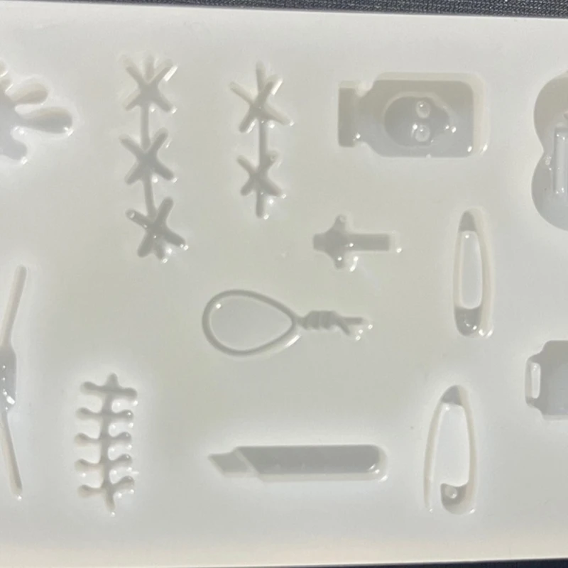 Practical Silicone Mold Liquid Sand Medical Accessories Mould Unique Epoxy Resin Jewelry Molds for Crafting Enthusiasts