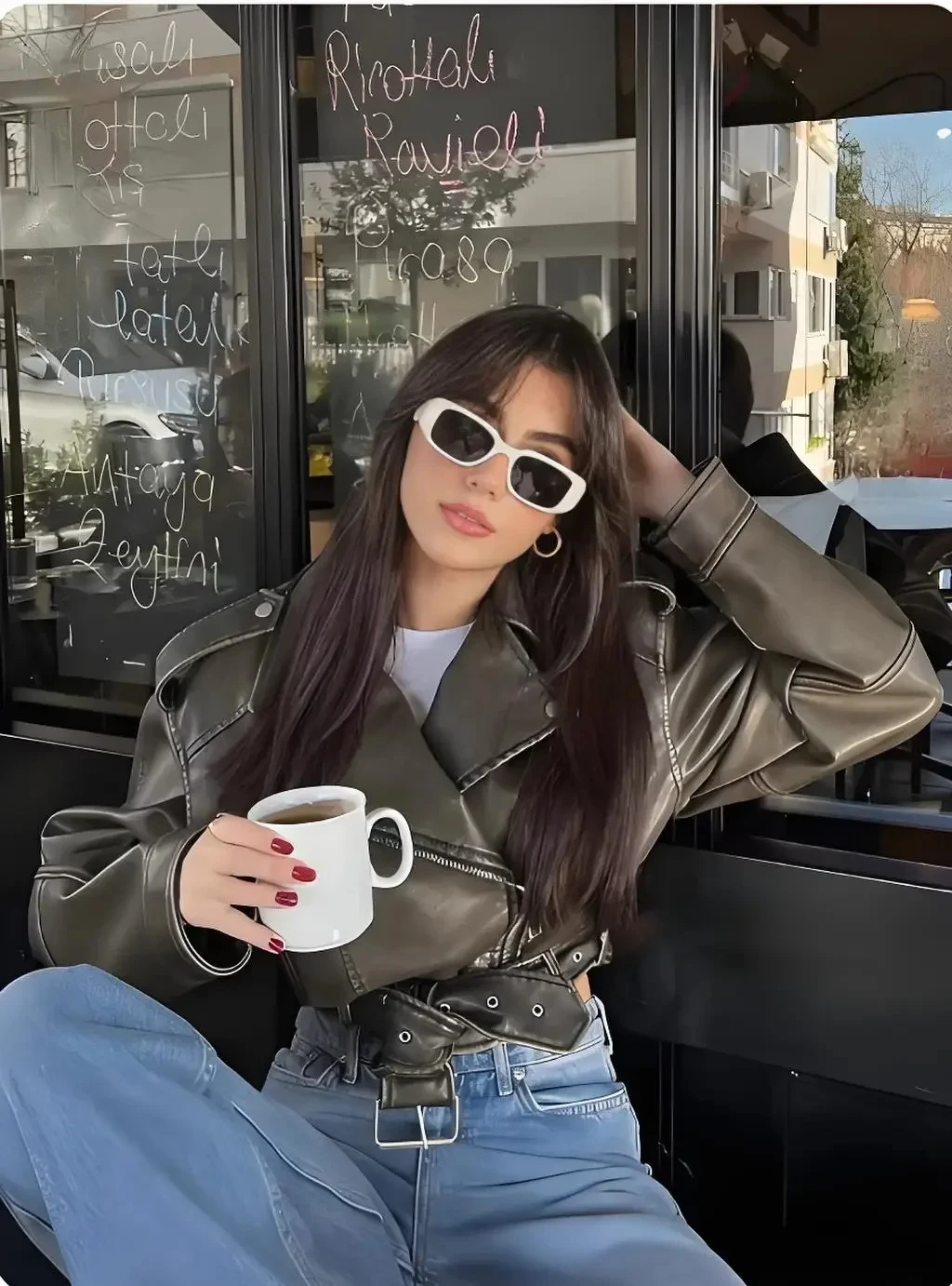 سترة نسائية كبيرة الحجم فضفاضة من الجلد الصناعي الصناعي مع حزام ملابس الشارع الشهير معطف نسائي بسحاب ريترو موتو لراكبي الدراجات النارية ملابس خارجية