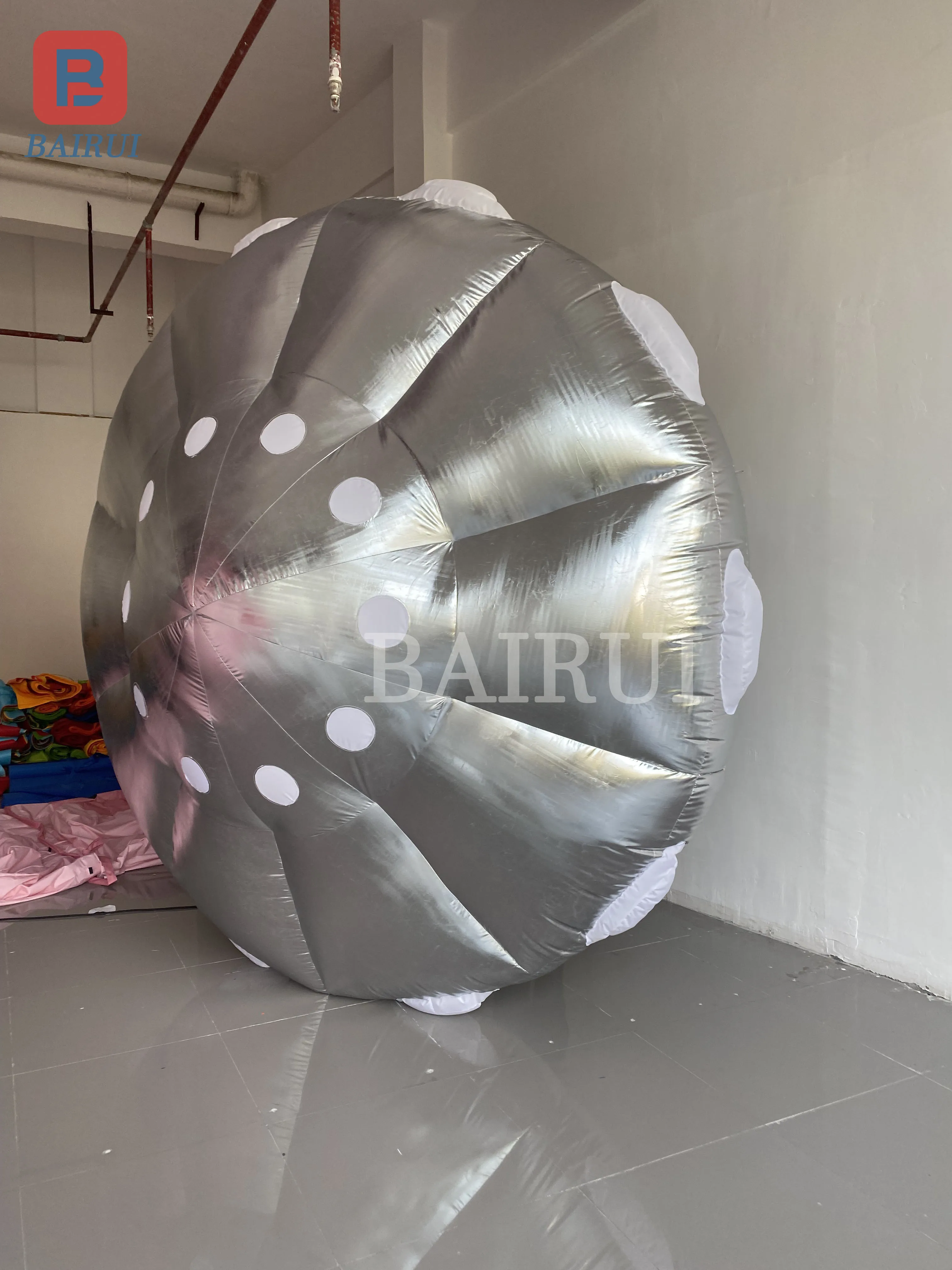 Giant inflatable UFO model alien spaceship theme activities advertising nightclub stage decoration props can be customized