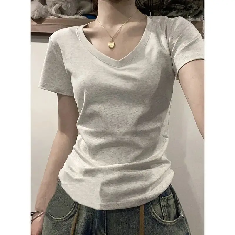 

Pure Cotton V-neck Shoulder Short Sleeved T-shirt for Women's 2024 Summer New Slim Fit and Versatile Collarbone Basic Style Uppe