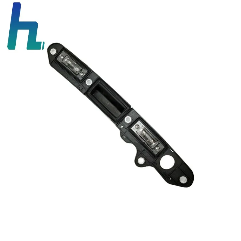 

1T0827574L Boot Handle Number Plate Light for VW Golf Jetta Passat Touran 2003-10 1T0827574C