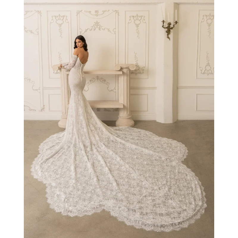 Customized Elegant Mermaid Wedding Dress With Strapless Design, Detachable Sleeves, Trailing Lace Decal Vestidos De Noiva