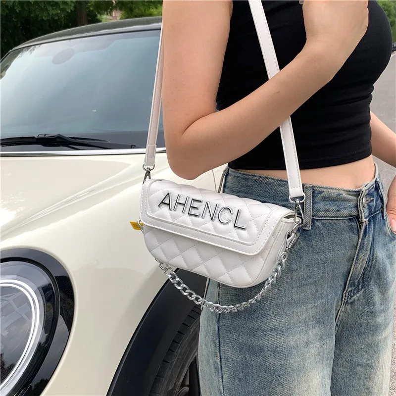 

Стильная сумка с буквенным логотипом для повседневного бизнеса, большой вместимости и элегантного дизайна для изысканных женщин