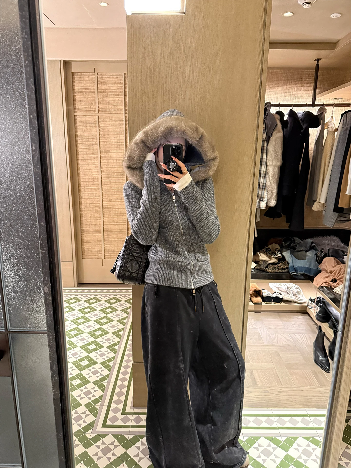 

Detachable Fur Collar Hooded Knitted Cardigan Women's Korean Sle Loose Fit Warmthful Long Sve Outerwear for Autumn Winter