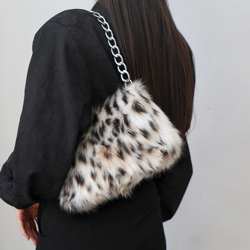 

New Faux Fur Leopard Shoulder Bag Women's Autumn Winter Chain Handbags Ladies Leopard Print Clutch Purses Fluffy Top Handle Bags