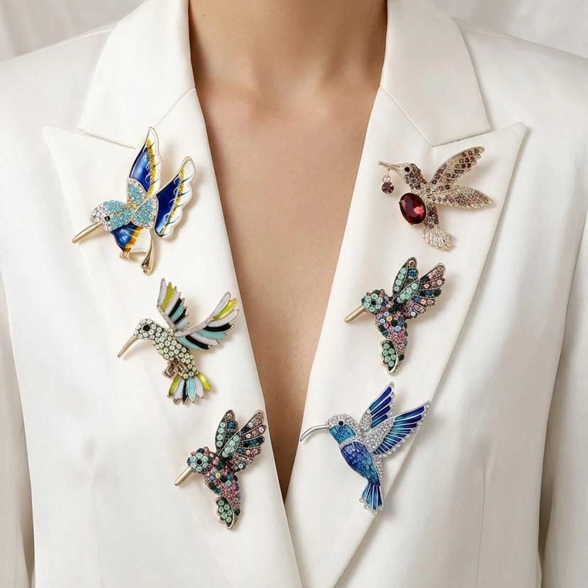 Luxury Rhinestone Hummingbird Brooches for Women Unisex Birds Animal Pins Casual Party Jewelry Accessories Gifts Decoration