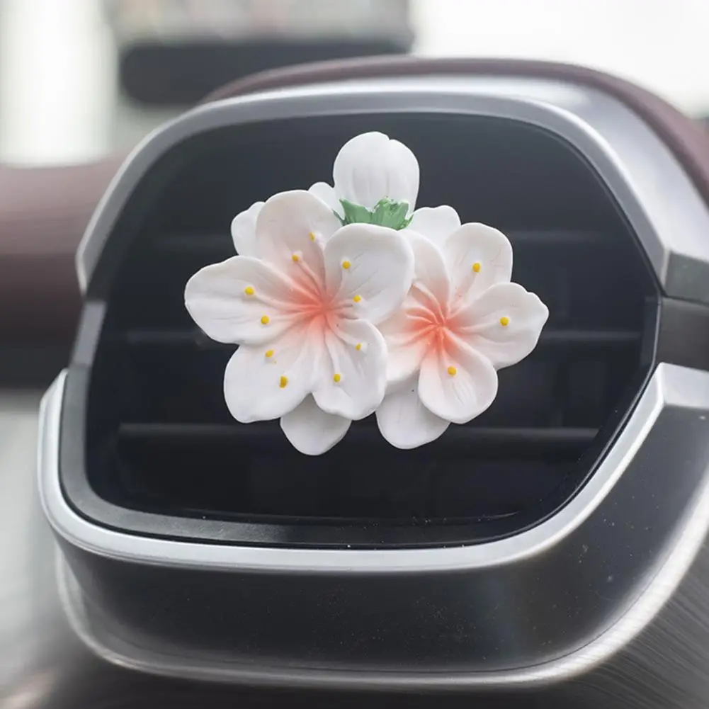 Long-lasting Car Freshener Peach Blossom Car Air Freshener Long-lasting Fragrance Flower Car Air Freshener Vent Clip for Women