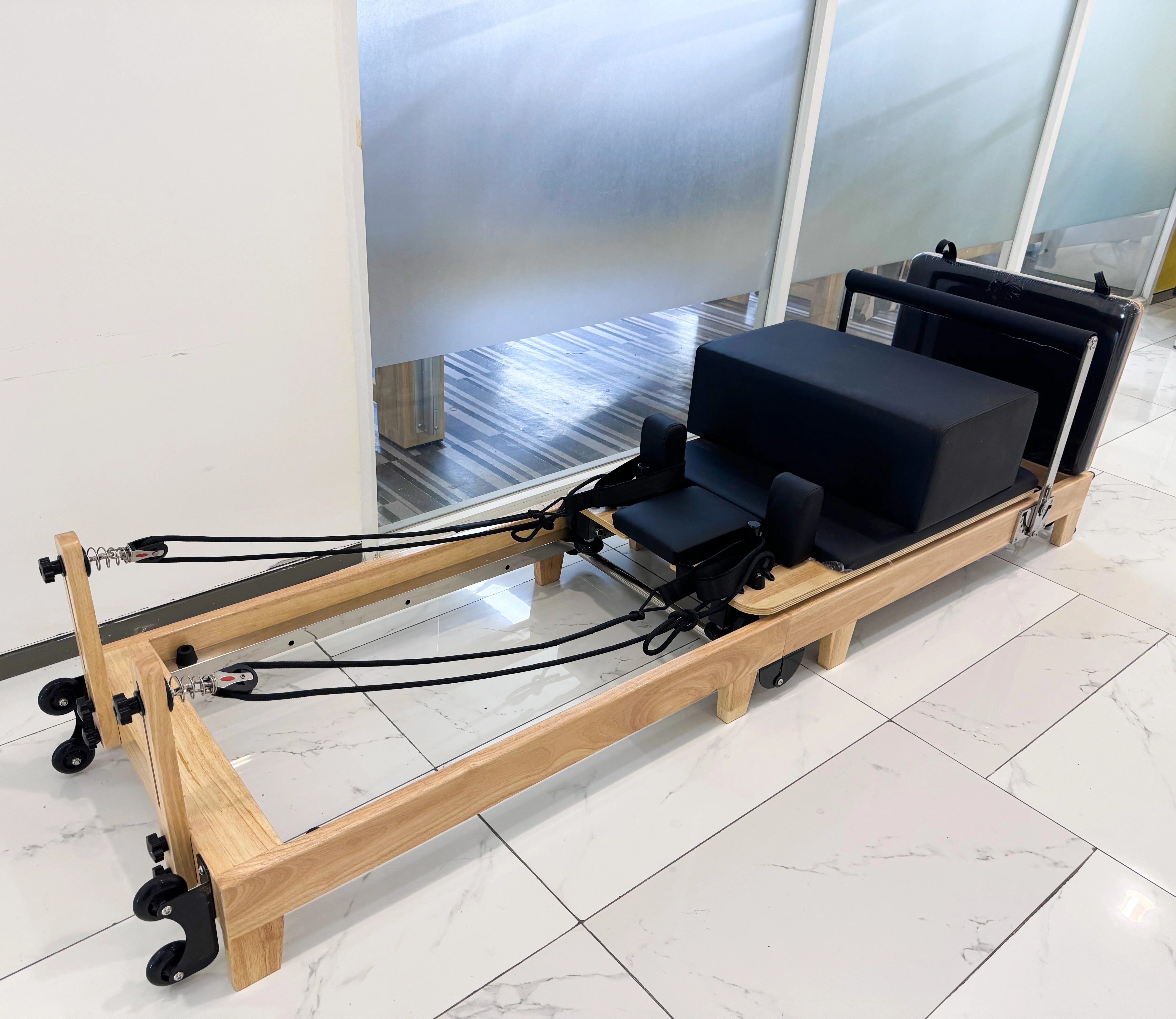 High Quality With Low Price Folding Pilates Reformer Machine of Wood Reformer Cheap Reformer Pilates Equipment