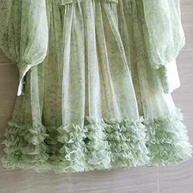 New Chic Green Pullover V-neck Fashionable Spliced Lantern Sleep Chiffon Flower Lace Women\'s Casual Versatile Long Sleeved Dress