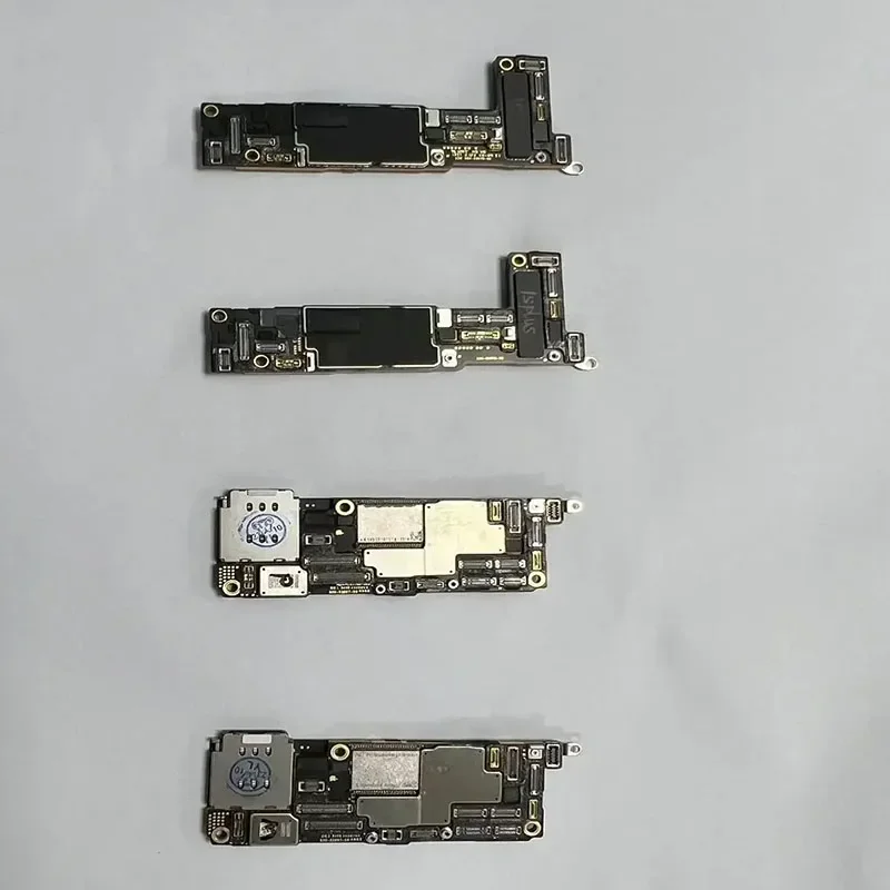 La scheda madre è bloccata e non può essere utilizzata. Adatto per la sostituzione e la riparazione della scheda logica iPhone 15 15Pro 15PROMAX