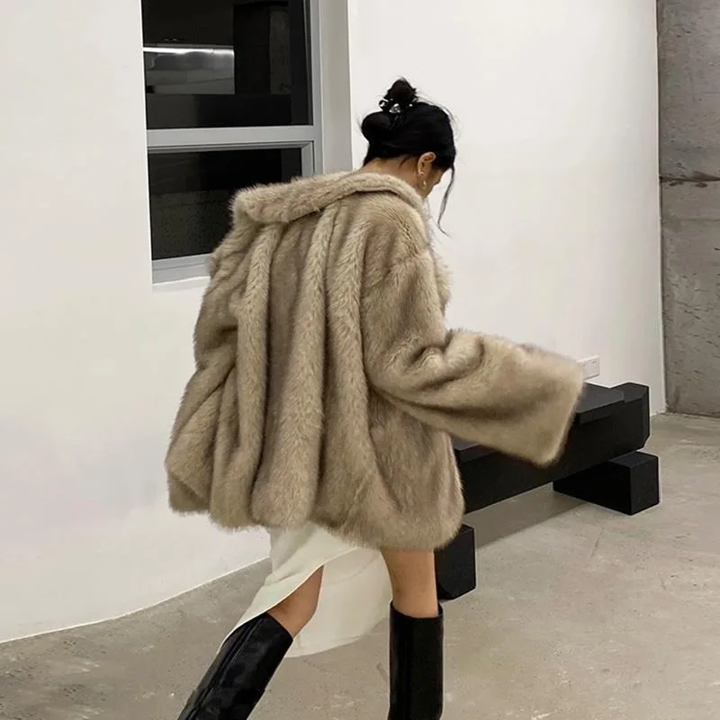 Winter Loose Casual Thick Warm Soft Hairy Faux Fur Coat Women Luxury High Quality Furry Fluffy Jacket Korean Fashion