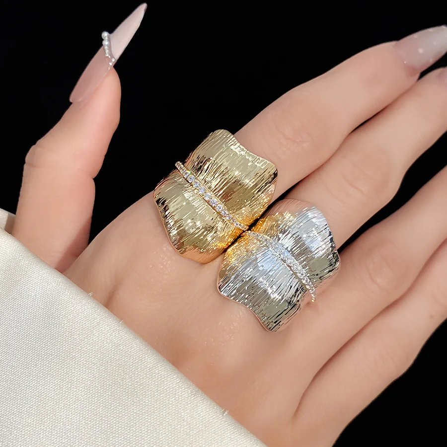 

Exaggerated Geometric Pattern Open Ring Micro Paved Zircon Minimalist Cold Style Index Finger Ring Luxury Women Party Jewelry Gi