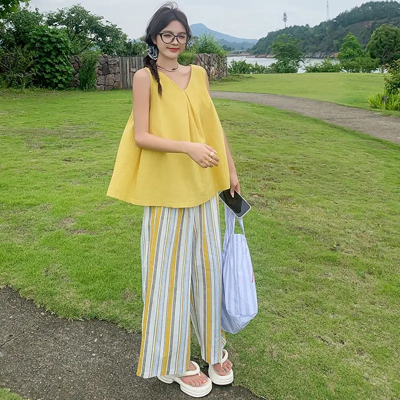 Women's Summer Wide Leg Pants Color Block Vertical Striped Trousers Loose Casual Elastic Waist Pants Age Reducing Streetwear
