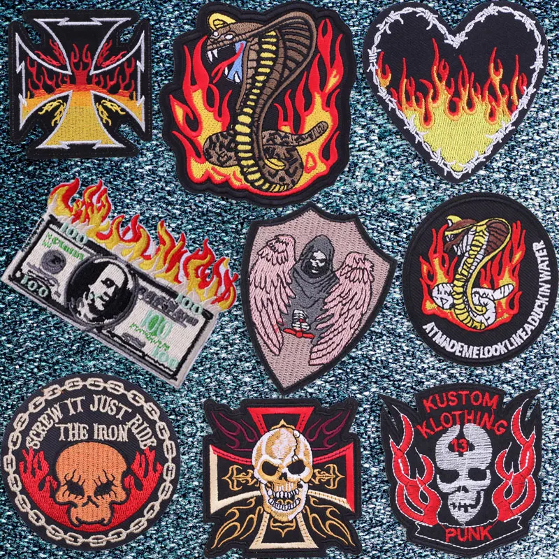

Hellfire Heart Skull Embroidered Patches Clothing Thermoadhesive Patches Fusible Patch on Clothes Satan with Wings Badges Sewing