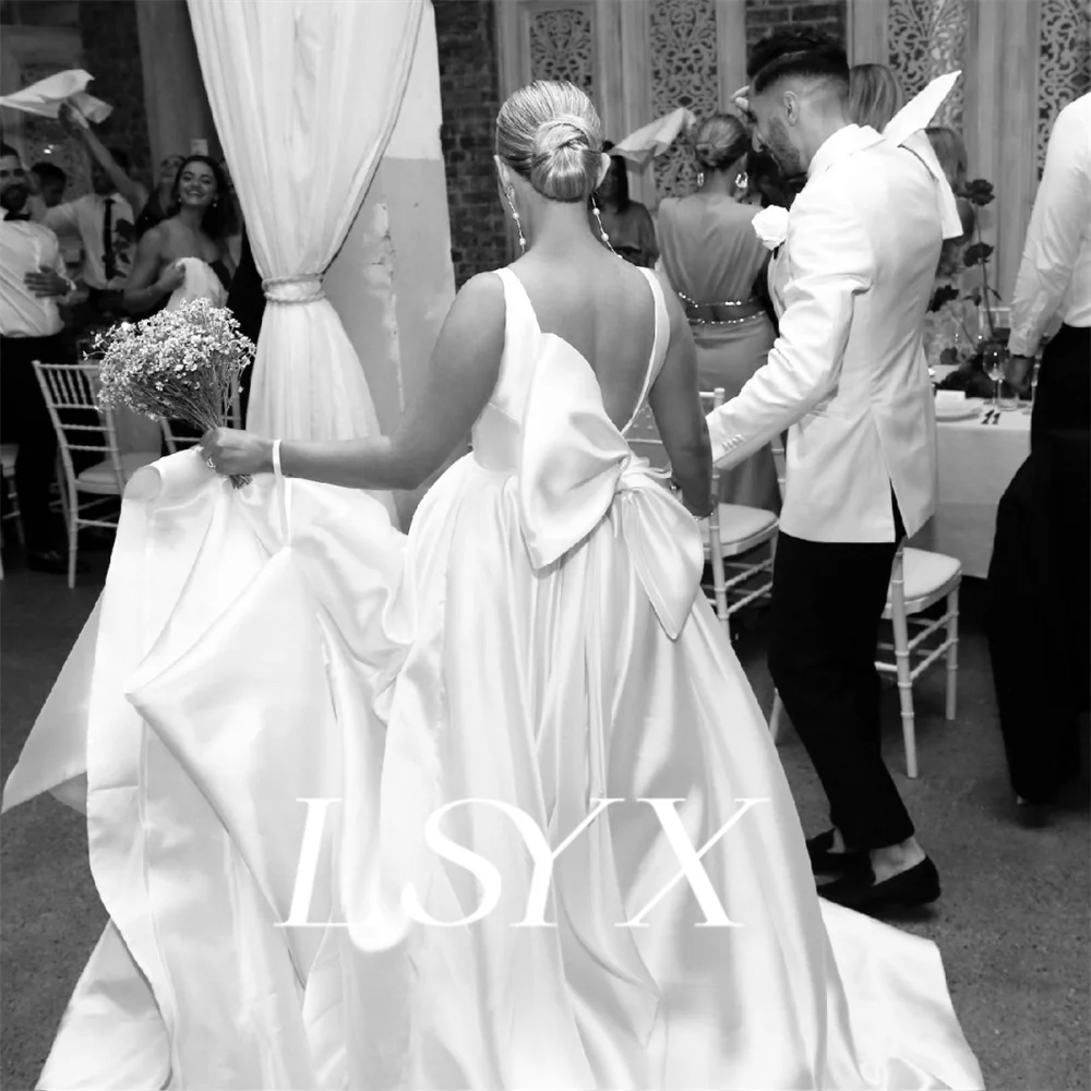 LSYX semplice profondo scollo a v fiocco in raso senza maniche semplice abito da sposa cerniera posteriore a-line lunghezza del pavimento abito da sposa su misura