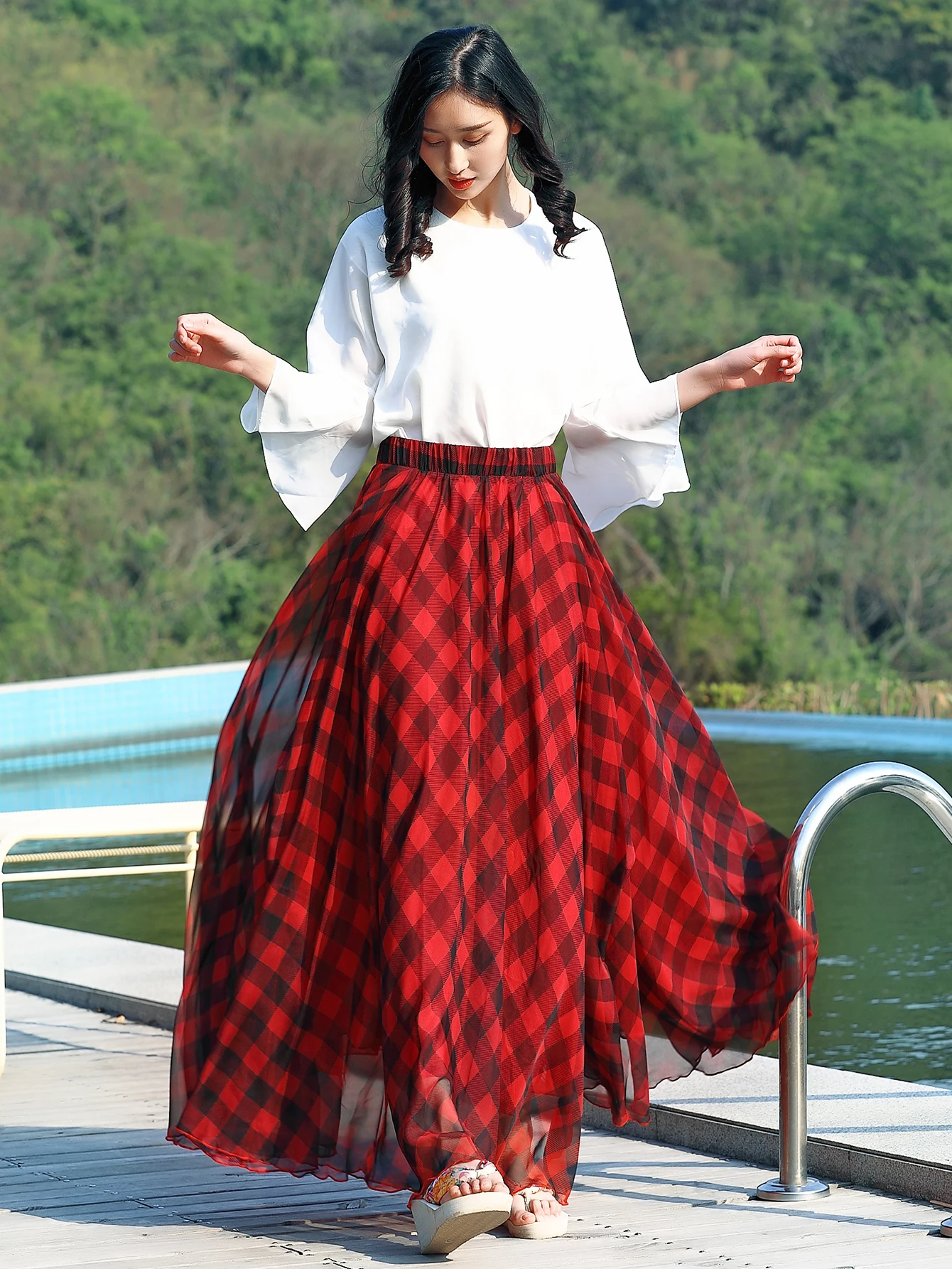 

Летняя шифоновая юбка макси с принтом в клетку, в богемном стиле, для отпуска и пляжа, корейская, с эластичной талией, длинная, для женщин, в стиле бохо