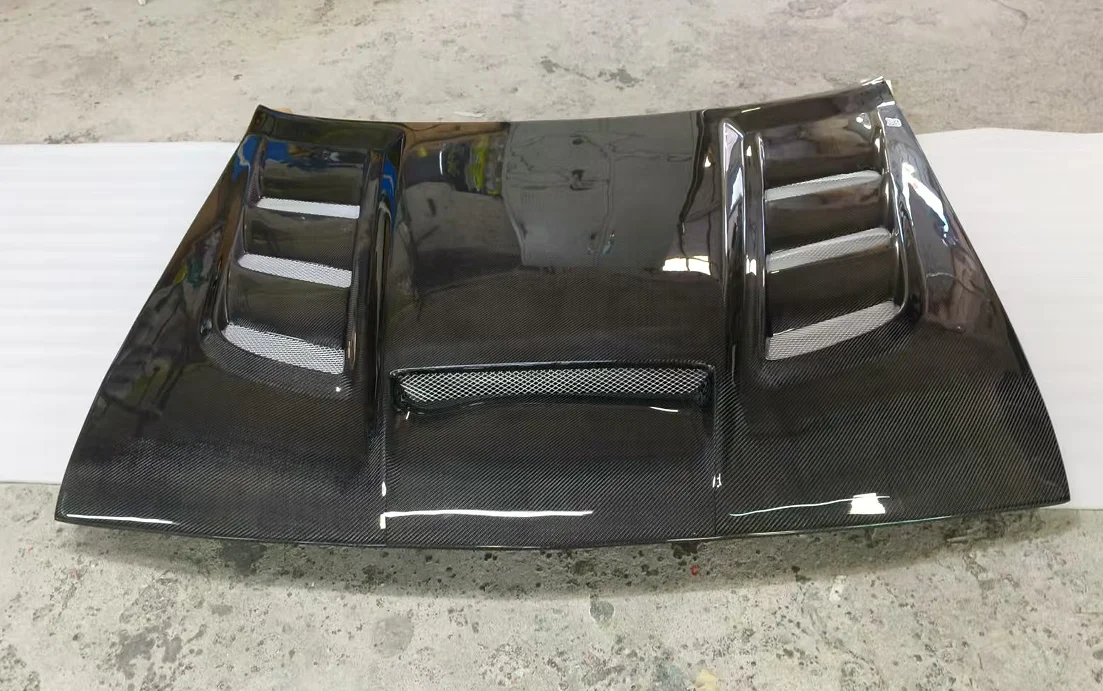 

Carbon Fiber Hood for dodge ChallengerPractical Good quality