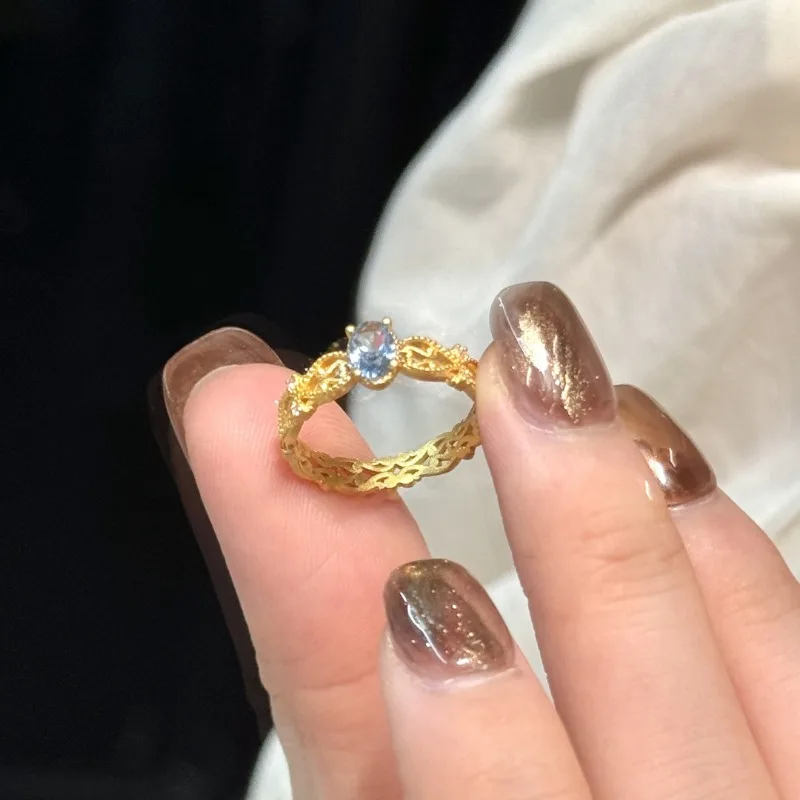 سندريلا الأزرق الزركون حبة حافة ضوء خاتم فتاة فاخرة تصميم مطعمة الزركون جوفاء الدانتيل حافة حلقة حلقة