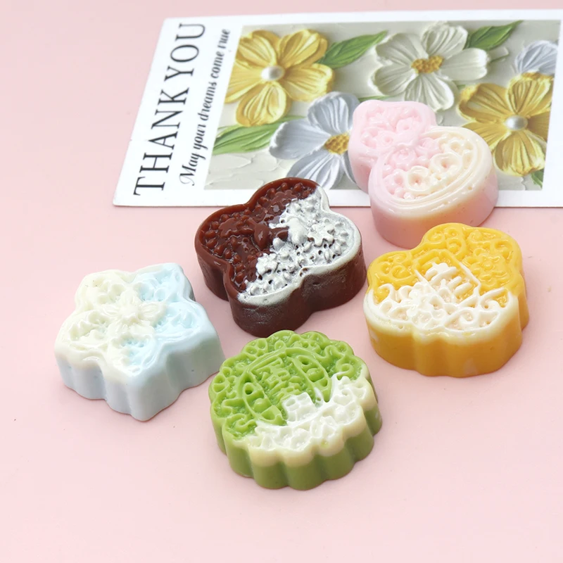 10/100PCS Resin Kawaii Colorful Mooncakes Figurine Flat Back Dollhouse Decor Scrapbook DIY Kaychains Charms Decor Crafts