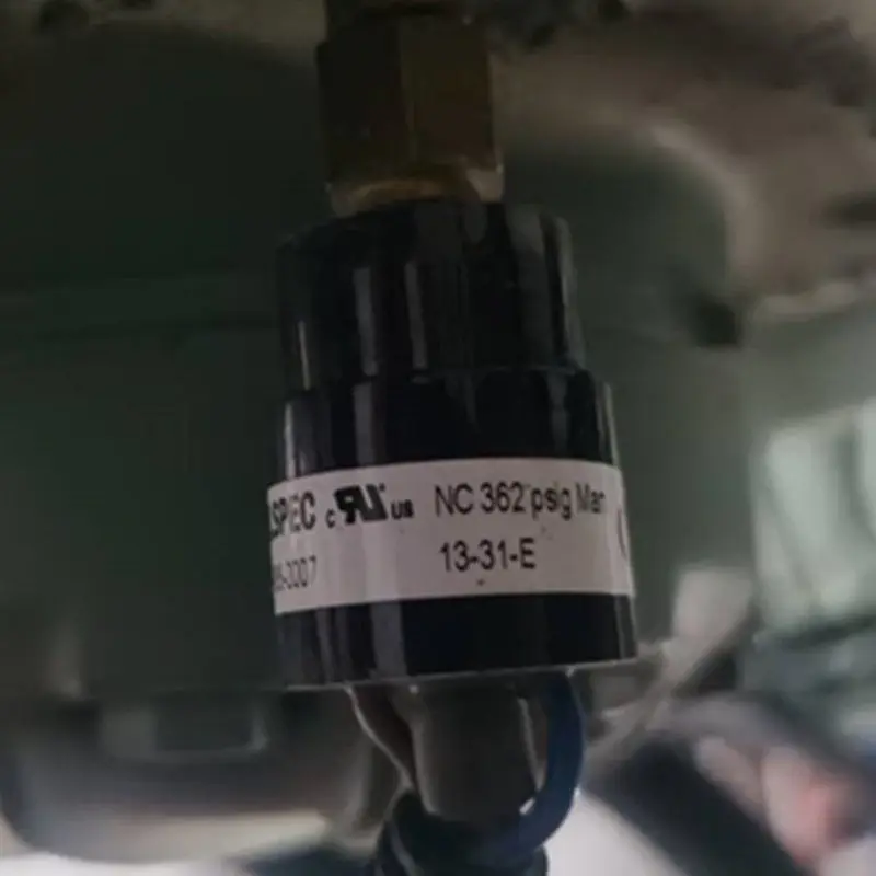 Compressor three-wire manual reset high pressure switch HL251-986-0007