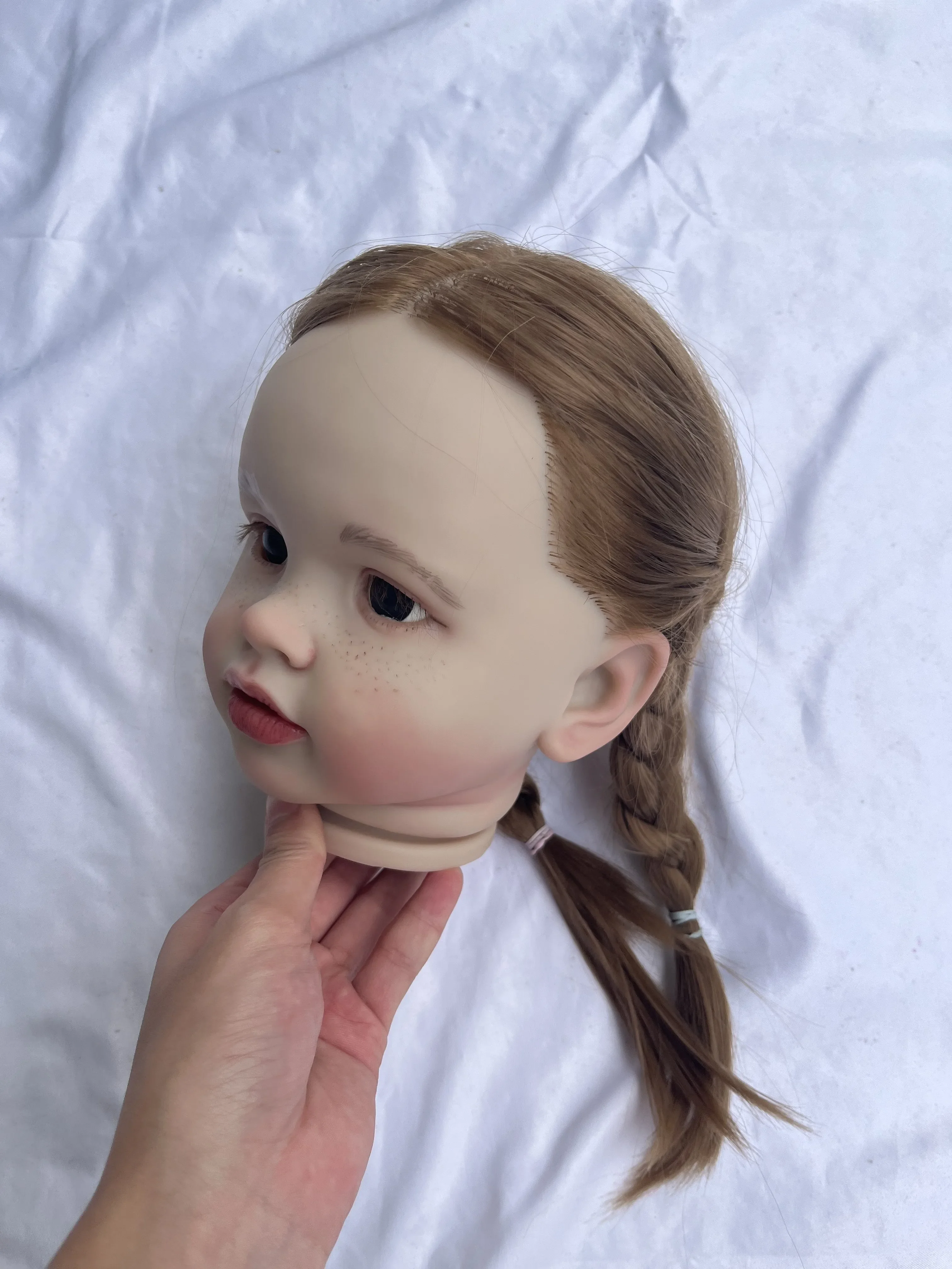 SINO-BB Maßgeschneidertes, limitiertes 26-Zoll-Reborn-Baby-Pippa mit handgewurzeltem Haar, bemaltes Kit, DIY-Teil, echte Fotos ohne Sommersprossen