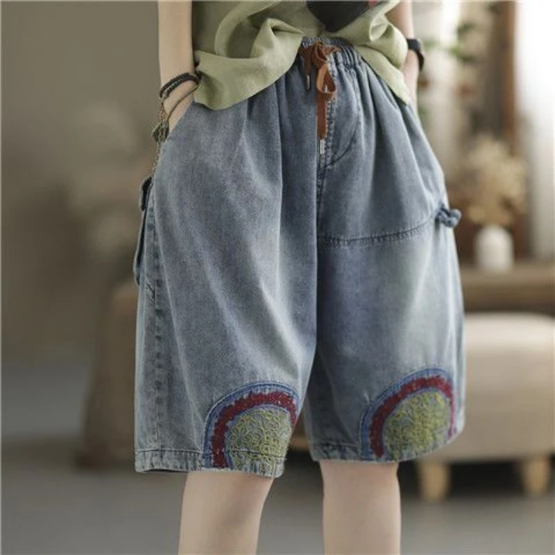 

Embroidery Jeans Women Loose Straight Ethnic Button Shorts Fashion Casual Harlan Pants Summer Trend Womens Denim Shorts Q342