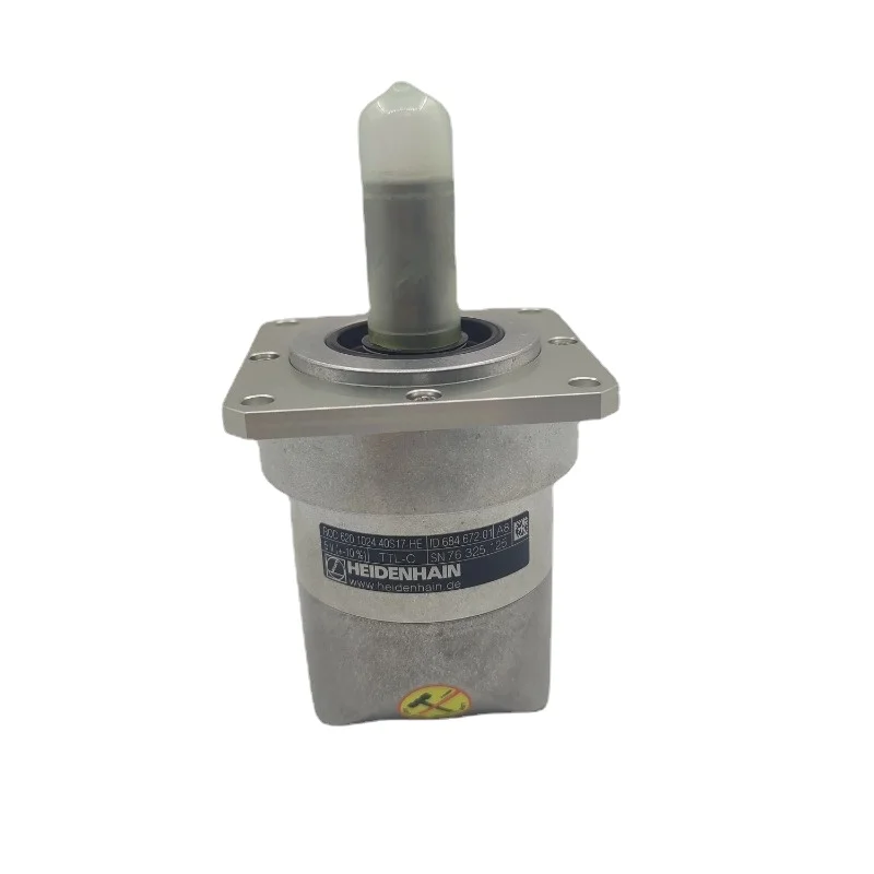 

ID:684672-01 IRS620-1024-201(011)old HEIDENHAIN Solid shaft rotary encoder New original genuine goods are available from stock