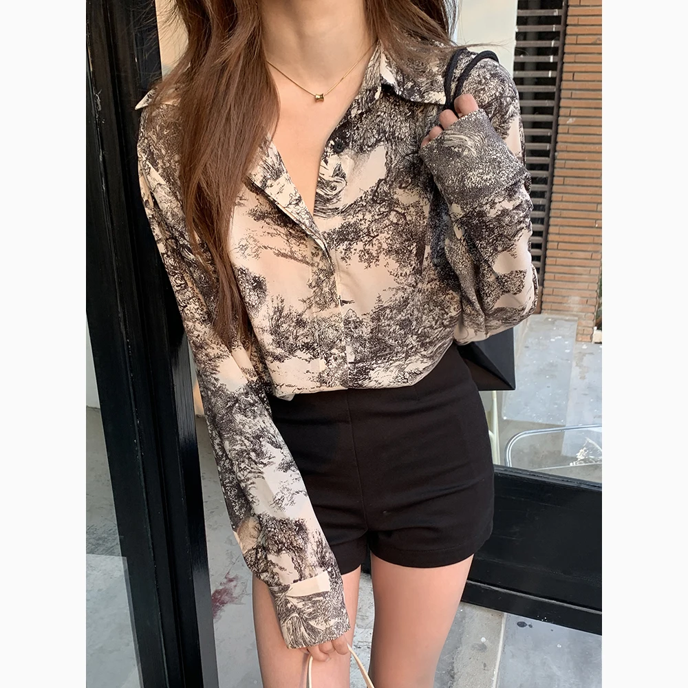 

2024 New Arrivals High End Ink Printing Shirt Women Black White Soft Cool Modern Lady Blouse Long Sleeves