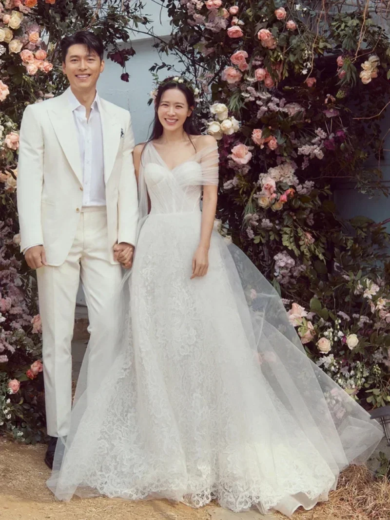 evening dress Sun Yizhen's Wedding Dress, One-shoulder French Lace, Outdoor Photography Wedding Dress