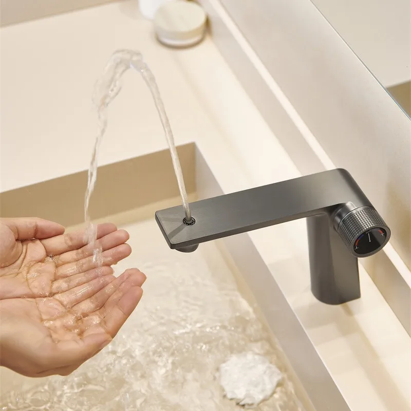 

Basin Faucet Washbasin Spray Face Bathroom Kitchen Pull Faucet