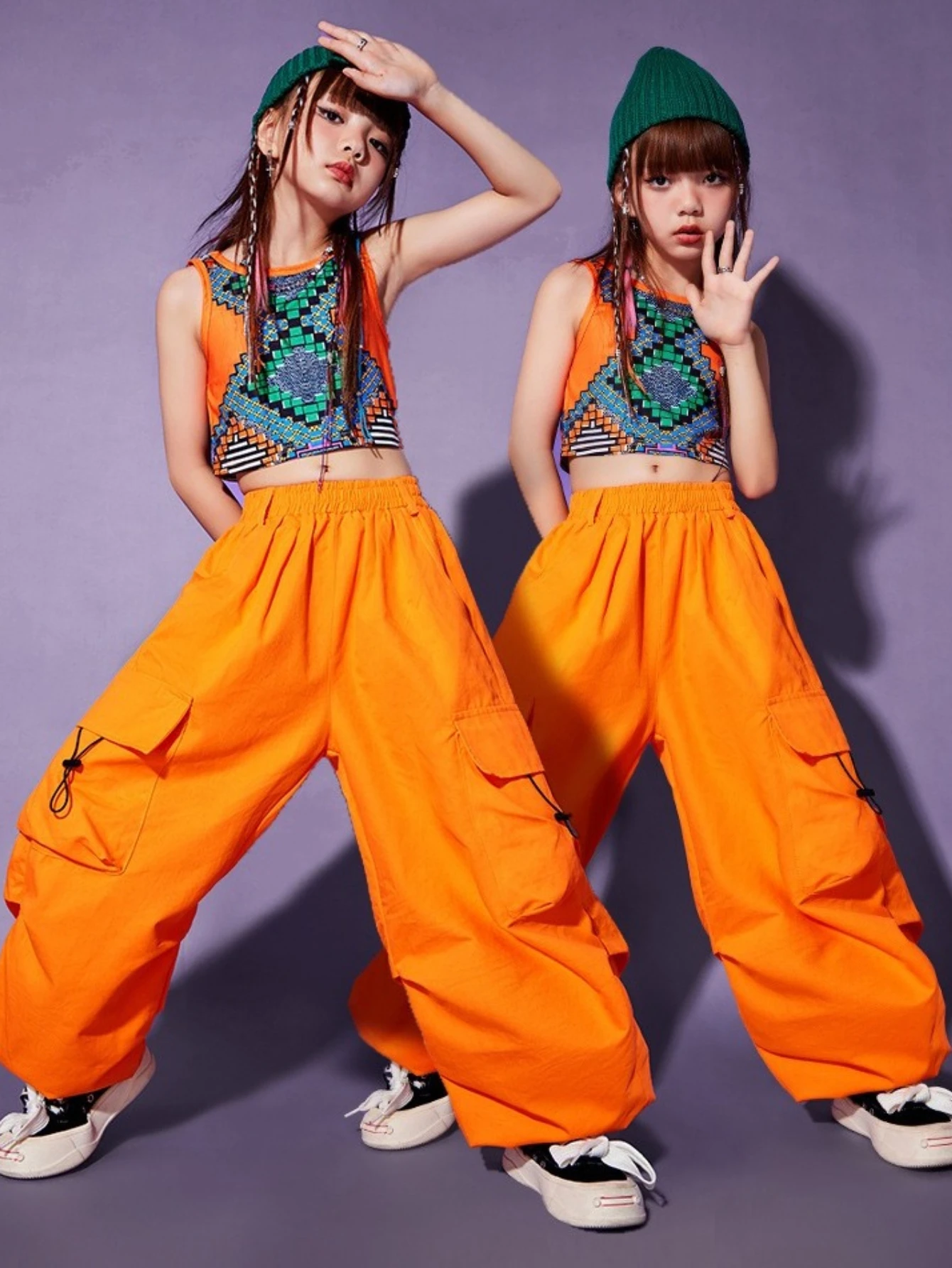 

Комплект для девочек: укороченный топ в стиле хип-хоп, свободные брюки карго, детская майка-жилетка, одежда для уличных танцев, летний уличный стиль, подростковые комплекты одежды