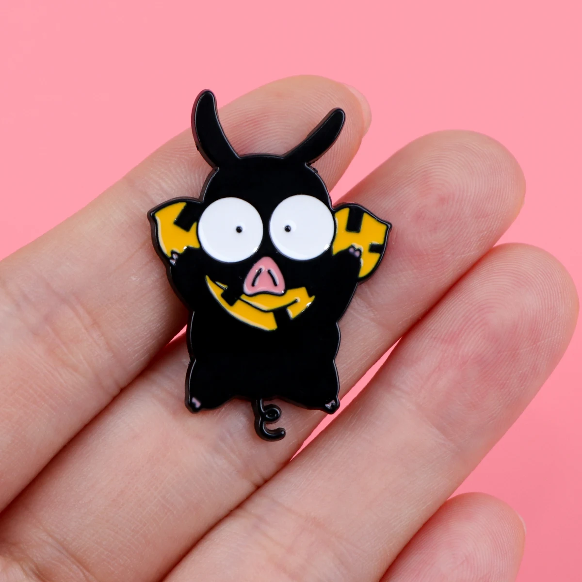 Kawaii Anime Pig Enamel Pins Iron Black Brooches For Kids Clothing Backpack Lapel Badges Fashion Jewelry Accessories Gifts