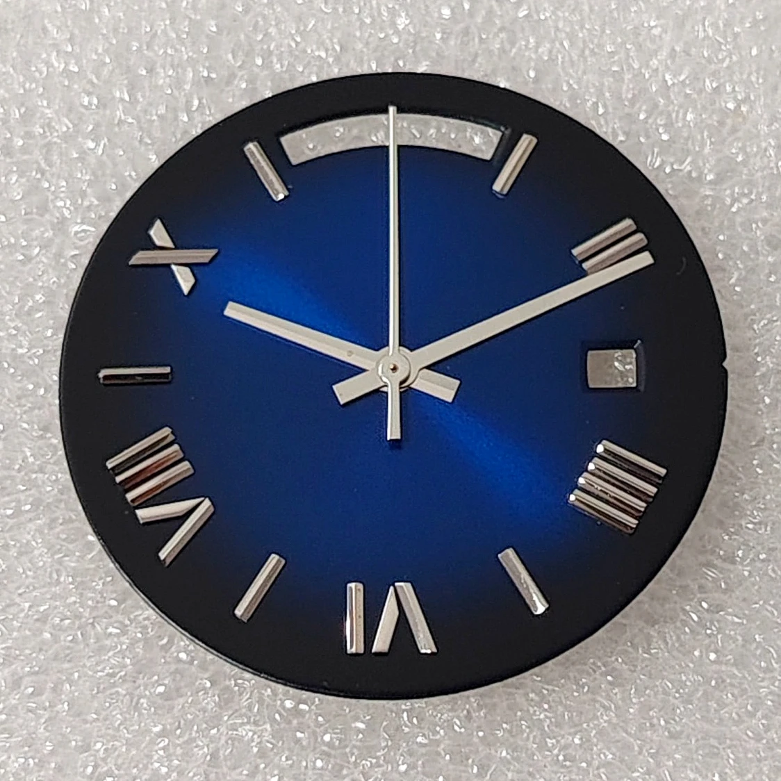 

For 8285 Movement 30.8mm Watch Dial+hands Kit Single Calendar Sunray Dial Only for 8285 Movement Silver/Gold/Rose Nail Dial