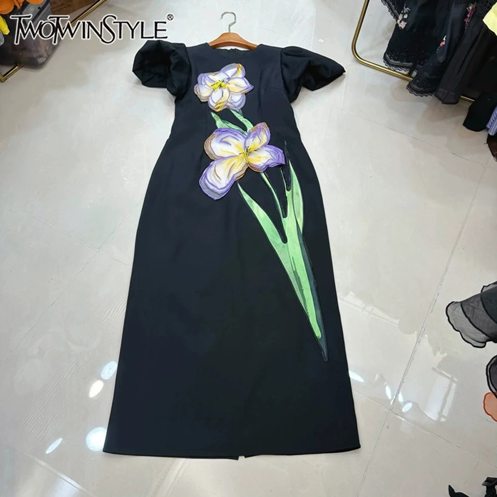 

TWOTWINSTYLE Elegant Solid Spliced Appliques Dresses For Women Round Neck Puff Sleeve High Waist Chic Dress Female New KDR539558